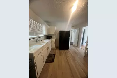 5715 Westover Street, Houston, TX 77033 - Photo 2