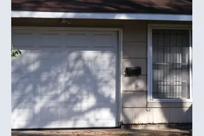5715 Westover Street, Houston, TX 77033 - Photo 10