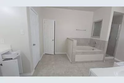 14902 Arvonshire Court, Houston, TX 77049 - Photo 16