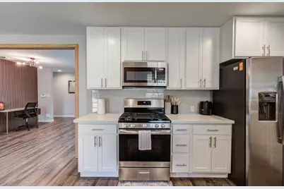 8018 Hammerly Boulevard, Houston, TX 77055 - Photo 14