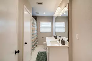 8018 Hammerly Blvd, Houston, TX 77055 - Photo 10