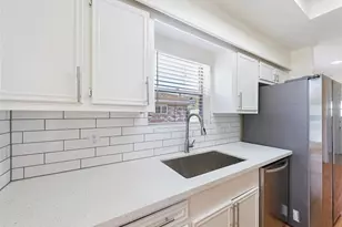 14006 Briarworth Dr, Houston, TX 77077 - Photo 6