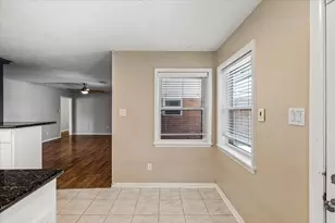 1439 Shadow Bend Dr, Houston, TX 77043 - Photo 12