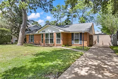 1439 Shadow Bend Drive, Houston, TX 77043 - Photo 2