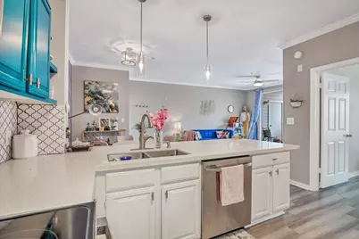 2111 Welch Street #B201, Houston, TX 77019 - Photo 6