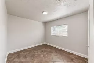1623 Jo Ann Ln, Sugar Land, TX 77498 - Photo 14