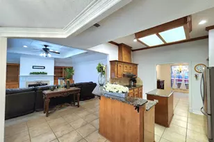 104 Portulaca St, Lake Jackson, TX 77566 - Photo 12