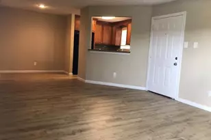 12500 Sandpiper Dr, Houston, TX 77035 - Photo 2