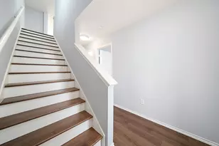 934 W Heights Hollow Ln, Houston, TX 77007 - Photo 4