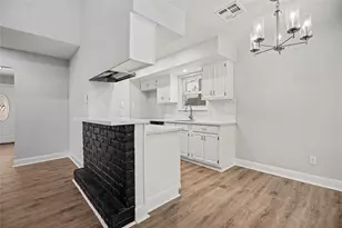10802 Sagetrail Dr, Houston, TX 77089 - Photo 6