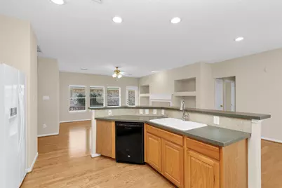 10 W Foxbriar Forest Circle, The Woodlands, TX 77382 - Photo 14