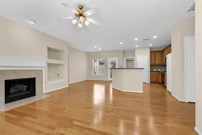 10 W Foxbriar Forest Circle, The Woodlands, TX 77382 - Photo 12