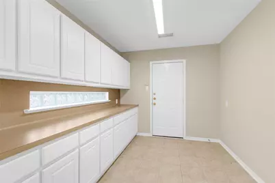 10 W Foxbriar Forest Circle, The Woodlands, TX 77382 - Photo 28