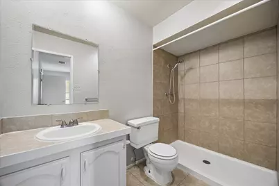 15627 Summer Briar Court, Missouri City, TX 77489 - Photo 6