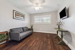 8034 Cedel Dr, Houston, TX 77055 - Photo 32