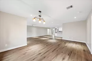 8034 Cedel Dr, Houston, TX 77055 - Photo 24