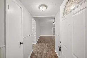 2929 Leroy St, Bacliff, TX 77518 - Photo 2