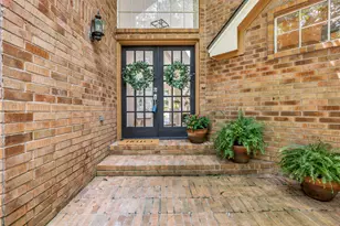 22 Cedar Chase Pl, The Woodlands, TX 77381 - Photo 4