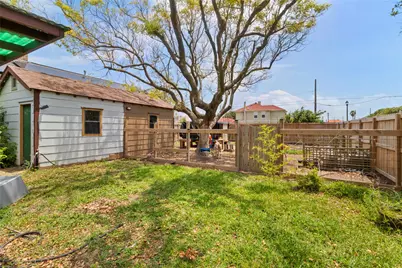 2616 45th Street, Galveston, TX 77550 - Photo 32