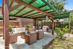 2616 45th St, Galveston, TX 77550 - Photo 32