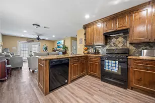 501 County Rd 2276, Cleveland, TX 77327 - Photo 16