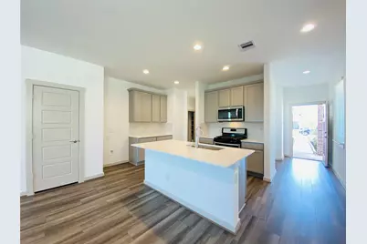 2811 Chancery Summit Court, Houston, TX 77047 - Photo 4
