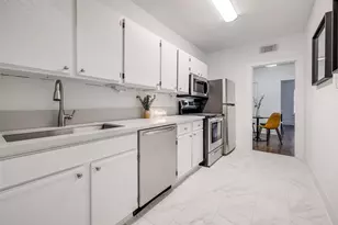 605 Bomar St, Houston, TX 77006 - Photo 18