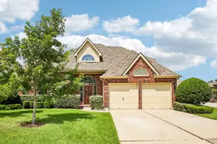 3914 Conroe Lake Ct, Pearland, TX 77581 - Photo 2