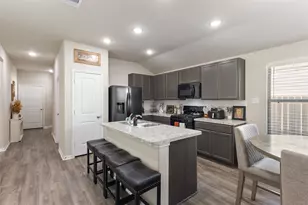 5307 Basquiat Dr, Houston, TX 77048 - Photo 6
