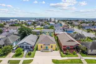 3619 Ave S, Galveston, TX 77550 - Photo 2