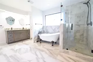 179 April Waters Dr N, Conroe, TX 77356 - Photo 14