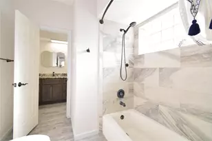 179 April Waters Dr N, Conroe, TX 77356 - Photo 18