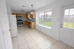 14123 Fox Creek Park Dr, Houston, TX 77083 - Photo 6