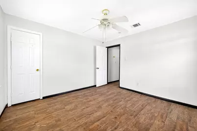 423 Gammon Drive, Houston, TX 77022 - Photo 16