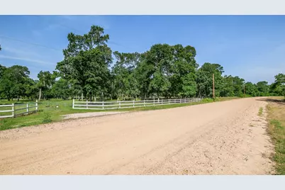 15610 Tierra Grande Drive, Needville, TX 77461 - Photo 10