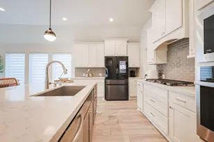 3806 Lake Falls Dr, Fulshear, TX 77441 - Photo 12