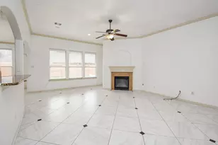 6822 Clemson Ln, Sugar Land, TX 77479 - Photo 10