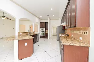 6822 Clemson Ln, Sugar Land, TX 77479 - Photo 12