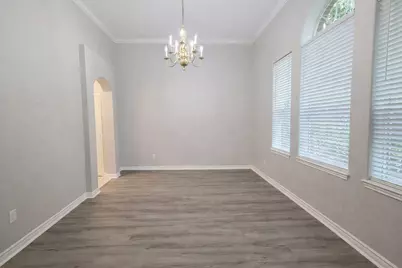 1995 Kingston Cv, League City, TX 77573 - Photo 4
