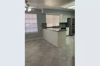 9911 Sagegreen Drive, Houston, TX 77089 - Photo 10