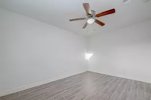 909 Oak Vista Ct, Friendswood, TX 77546 - Photo 28
