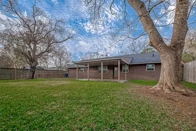 909 Oak Vista Court, Friendswood, TX 77546 - Photo 38