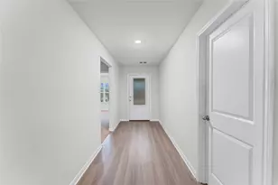 16158 Sugar Fls Dr, Conroe, TX 77303 - Photo 4