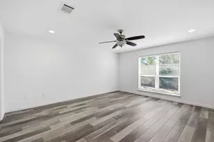 1402 Heathwood Dr, Houston, TX 77077 - Photo 38