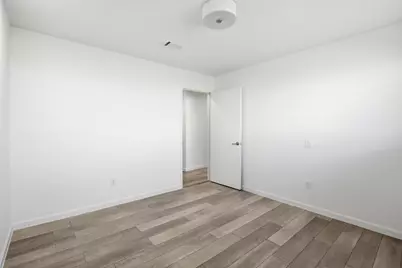 1402 Heathwood Drive, Houston, TX 77077 - Photo 32