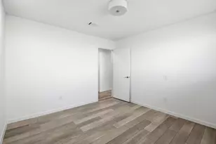 1402 Heathwood Dr, Houston, TX 77077 - Photo 32