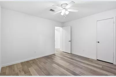 1402 Heathwood Drive, Houston, TX 77077 - Photo 30