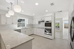 1402 Heathwood Dr, Houston, TX 77077 - Photo 24