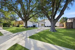 1402 Heathwood Dr, Houston, TX 77077 - Photo 6