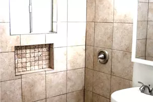 421 E Park St, Alvin, TX 77511 - Photo 12